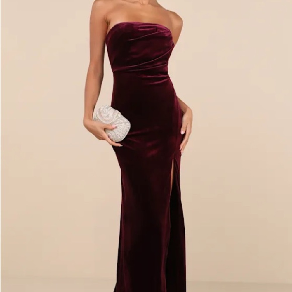 Lulu's Strapless Velvet Maxi Gown